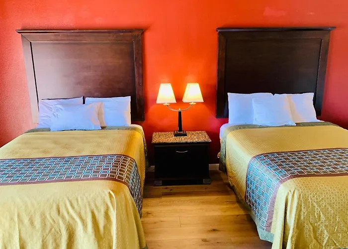 Rodeway Inn Fallbrook Downtown