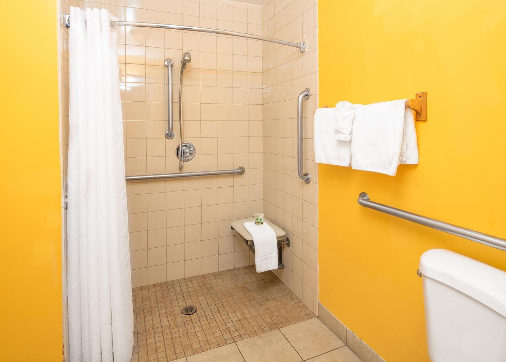 Gasthof Rodeway Downtown 2*