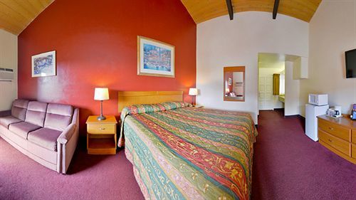 Rodeway Downtown 2* Fallbrook