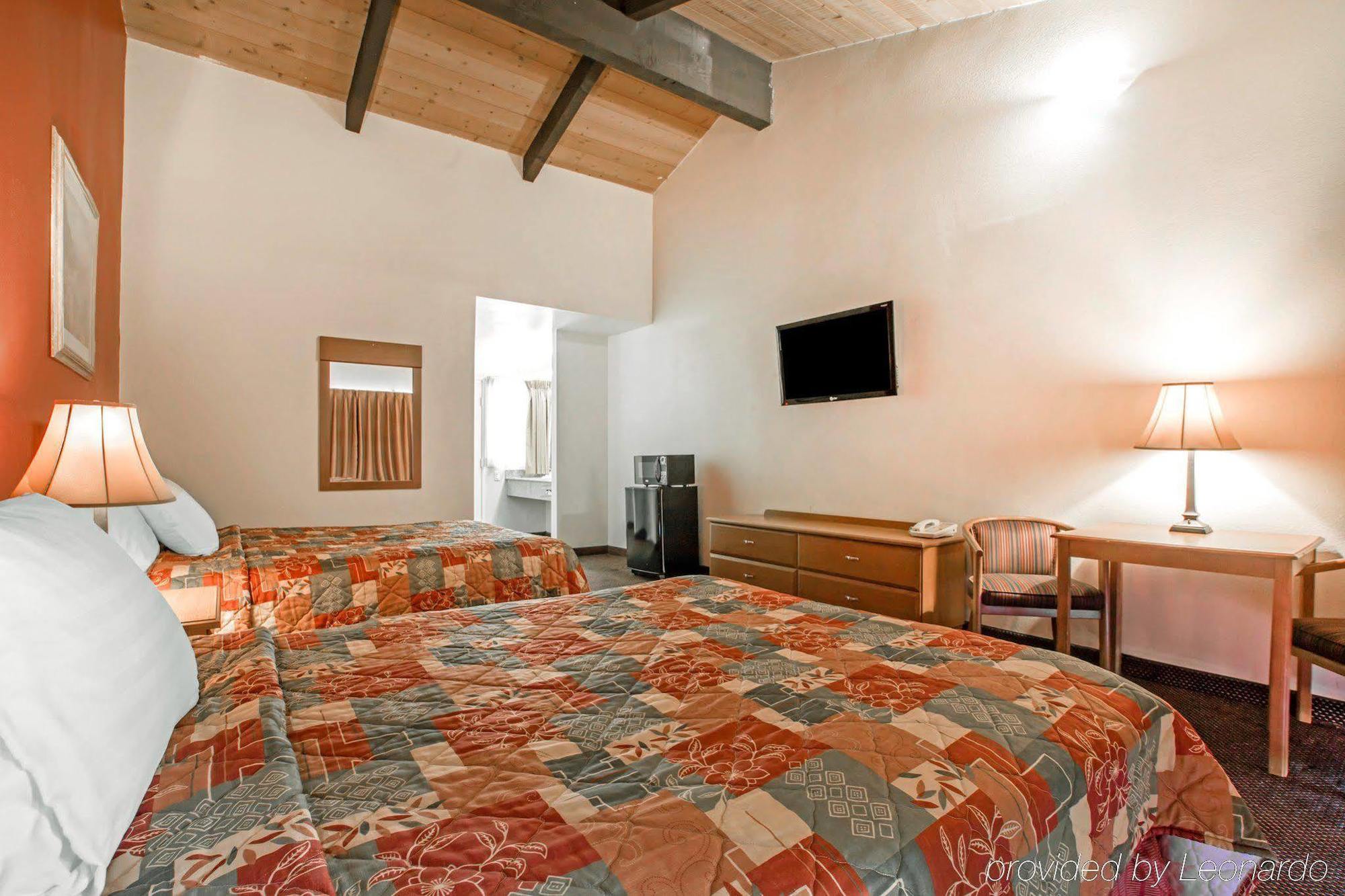 Rodeway Downtown 2* Fallbrook